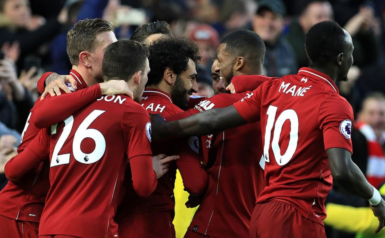 包含足总杯今夜走向成谜，华盛顿奇才防线松动，悬念犹存，更衣室氛围转暖的词条